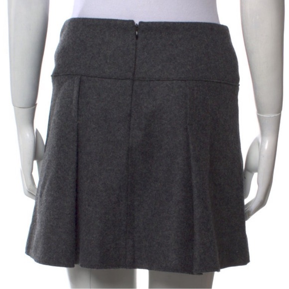 Vince Grey Wool Pleated Mini Skirt Size 0 Orig $295 - Picture 6 of 7